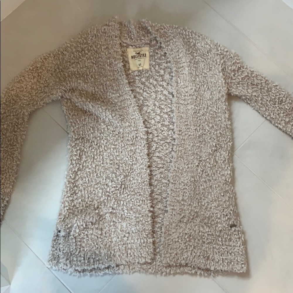 Hollister Cardigan